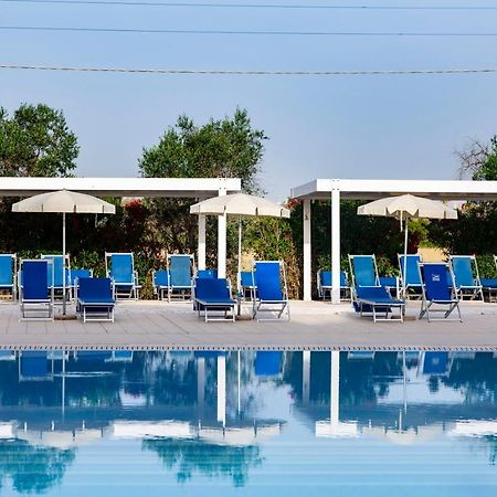 Dolmen Sport Resort Minervino di Lecce Esterno foto