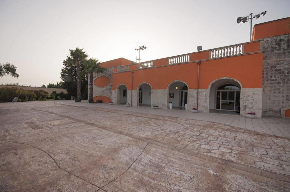 Dolmen Sport Resort Minervino di Lecce Esterno foto