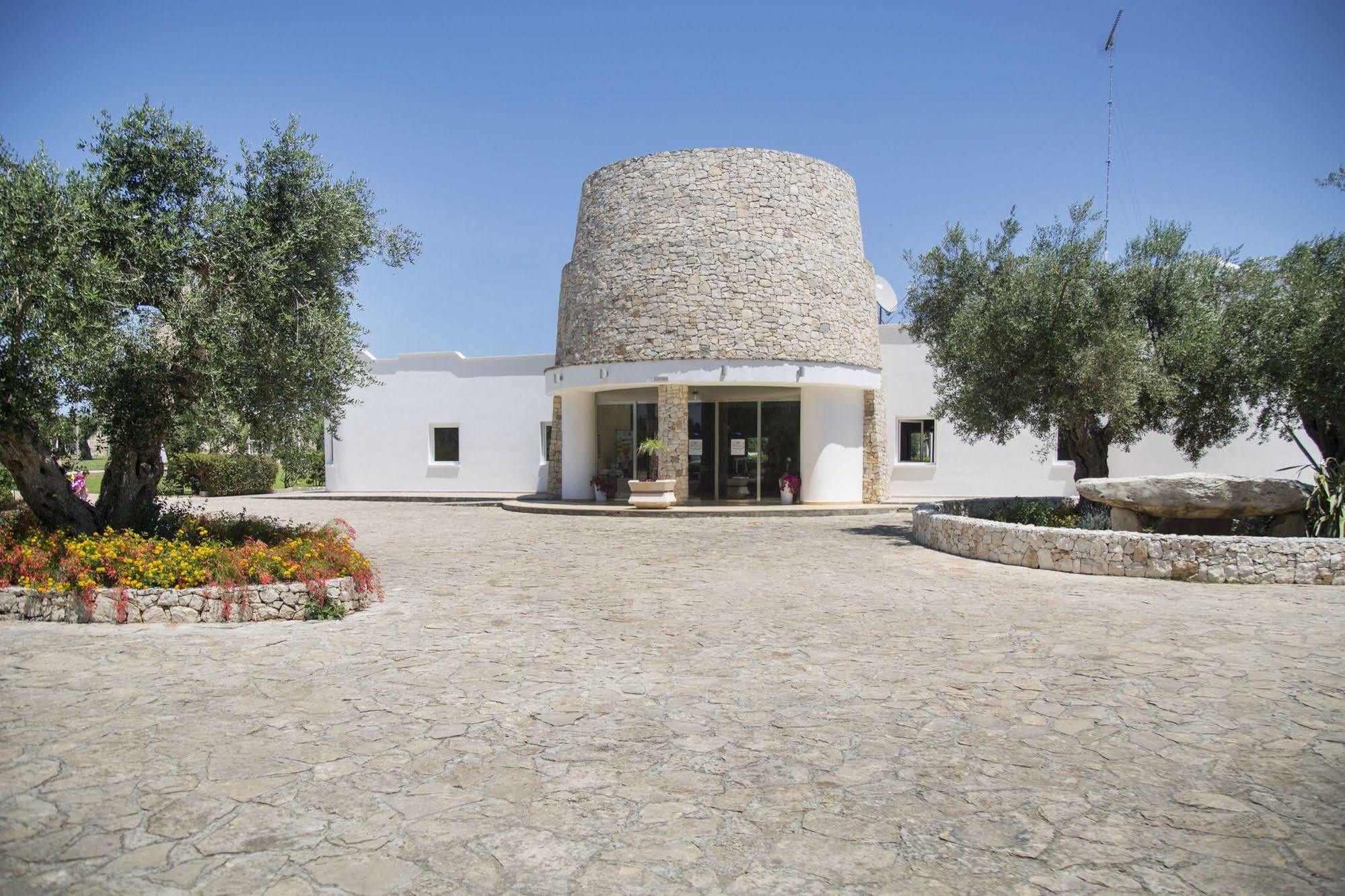 Dolmen Sport Resort Minervino di Lecce Esterno foto